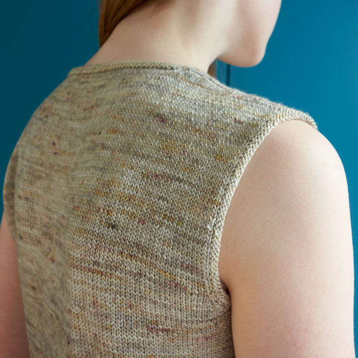 Close up of the back of the shoulder of the Cornish Thrift T
