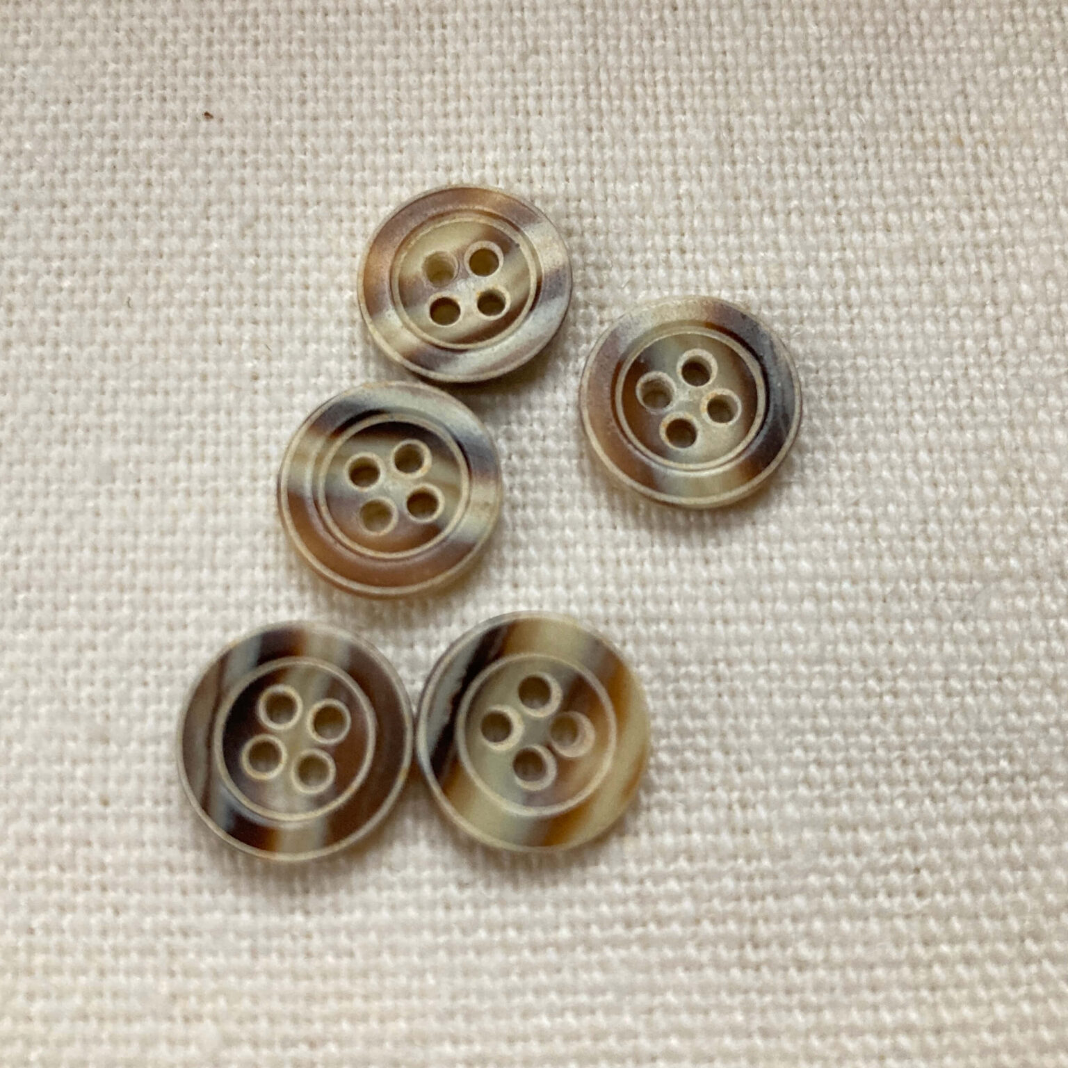 recycled horn shaded light to dark flat rim concave centre