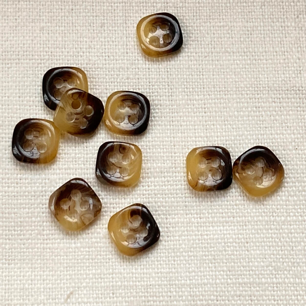 10 imitation tortoise shell buttons rounded square