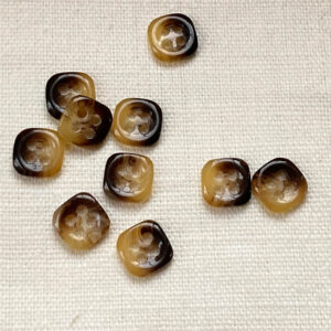 10 imitation tortoise shell buttons rounded square